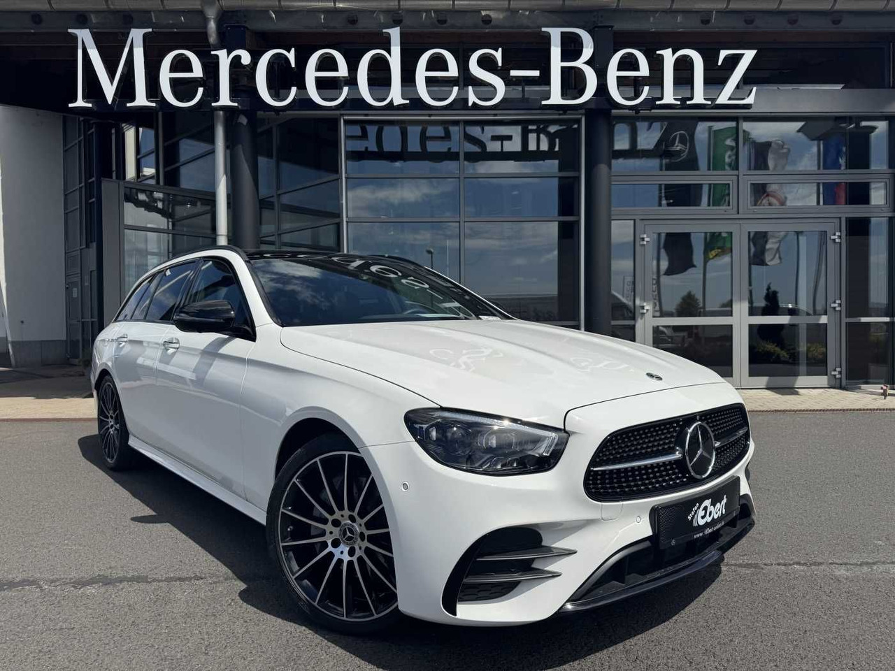 Mercedes-Benz E 300d 4M AMG+Pano+Burm+AHK+360+HUD+ - Automóvel: foto 1 Mercedes-Benz E 300d 4M AMG+Pano+Burm+AHK+360+HUD+ - Automóvel: foto 1