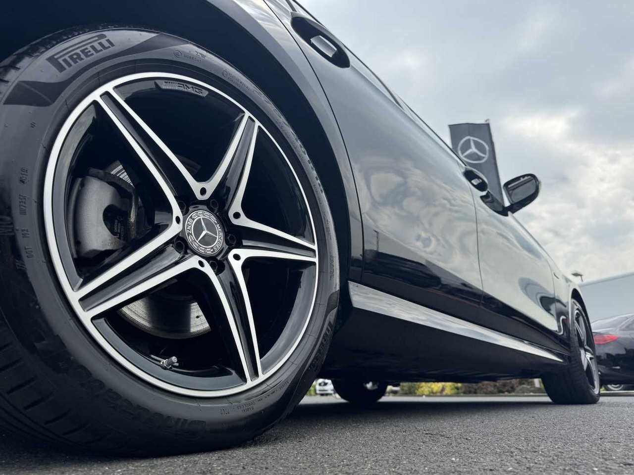 Mercedes-Benz E 300de 9G AMG+Pano+Memory+Ambiente+RFK+Night - Sedã: foto 5 Mercedes-Benz E 300de 9G AMG+Pano+Memory+Ambiente+RFK+Night - Sedã: foto 5