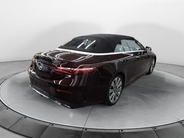 Mercedes-Benz E 400d Cabrio VOLL+AMG+Massage+Distr+Burm - Automóvel: foto 3 Mercedes-Benz E 400d Cabrio VOLL+AMG+Massage+Distr+Burm - Automóvel: foto 3