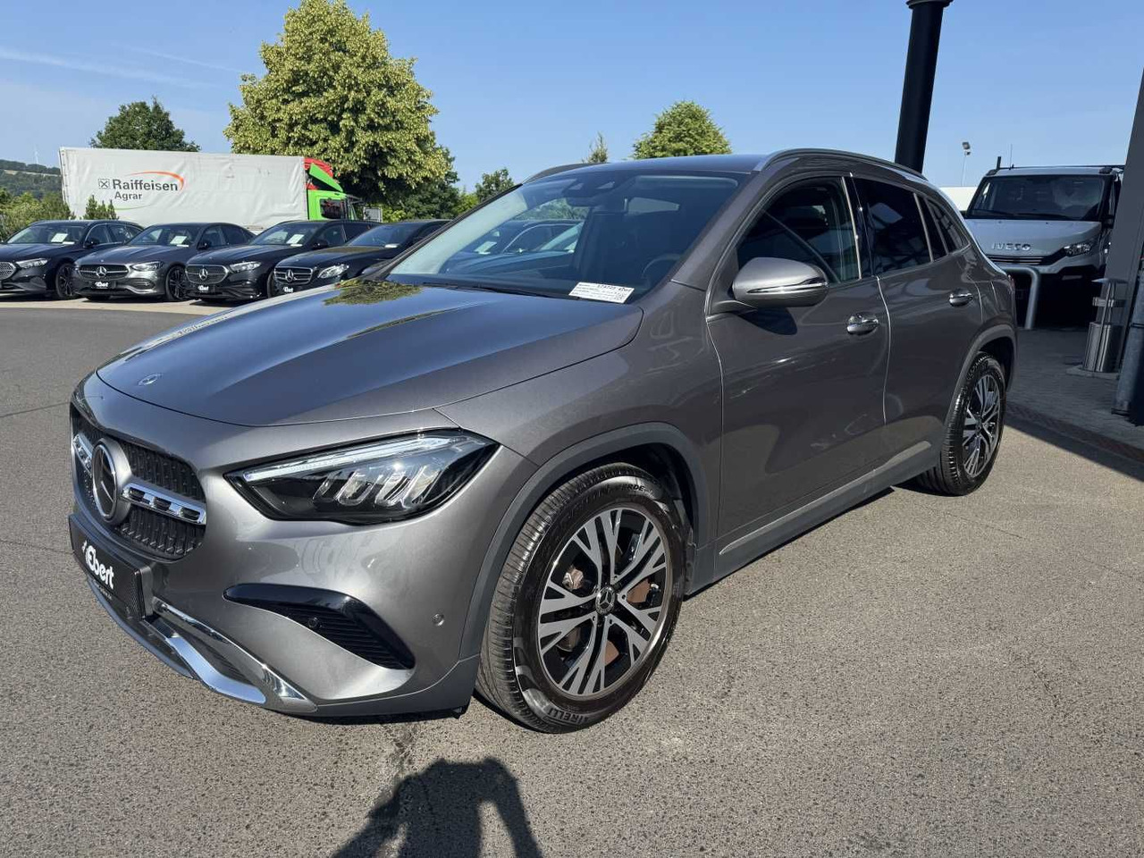 Mercedes-Benz GLA 200d 4M Progressive+Distr+Ambiente+Offroad - SUV: foto 2 Mercedes-Benz GLA 200d 4M Progressive+Distr+Ambiente+Offroad - SUV: foto 2
