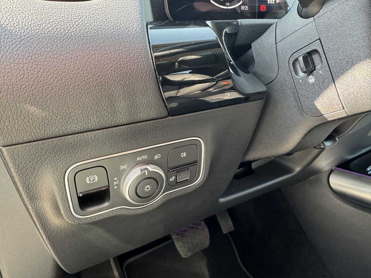 SUV Mercedes-Benz GLA 200d 4M Progressive+Distr+Ambiente+Offroad: foto 10