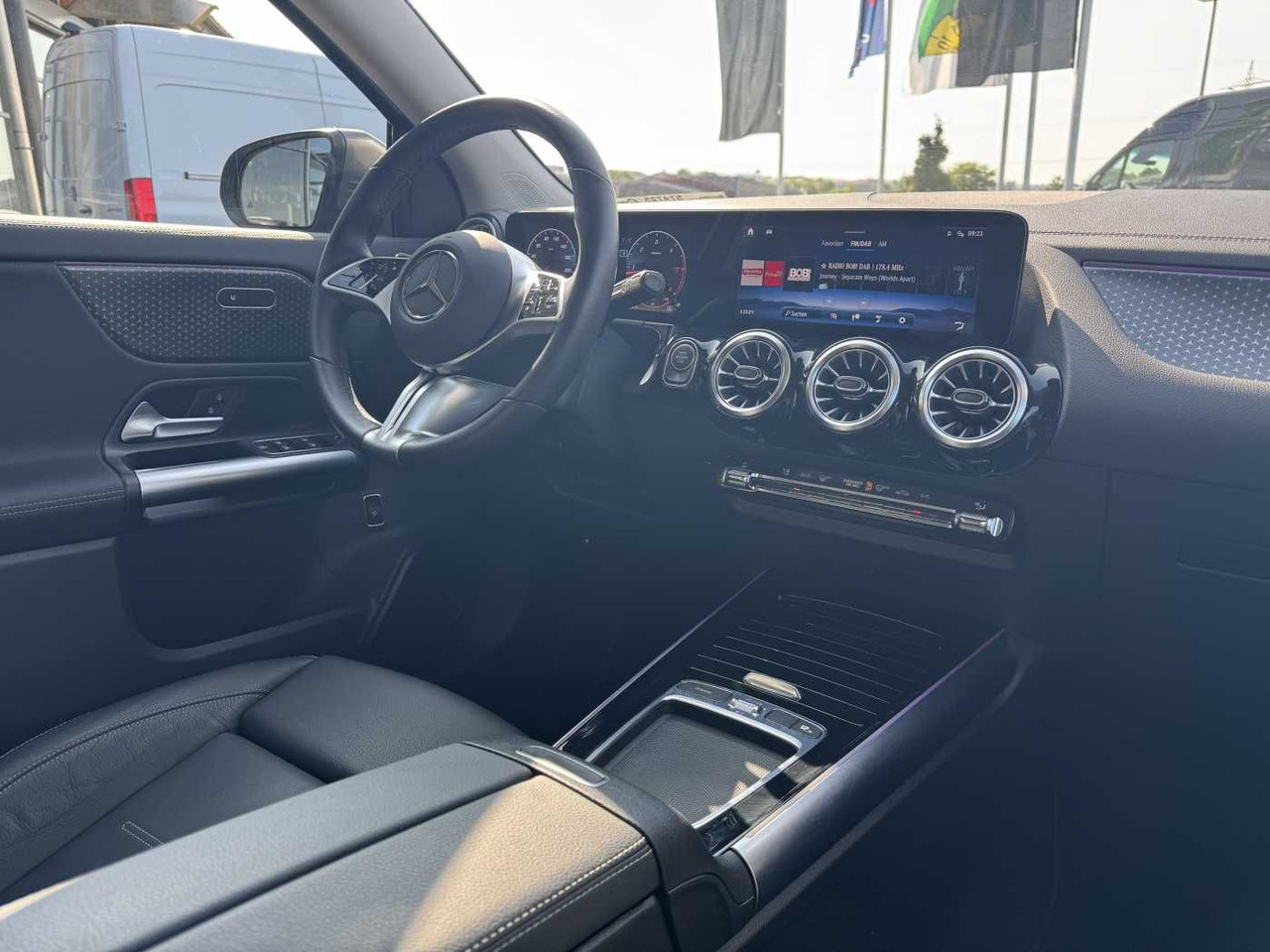 SUV Mercedes-Benz GLA 200d 4M Progressive+Distr+Ambiente+Offroad: foto 13