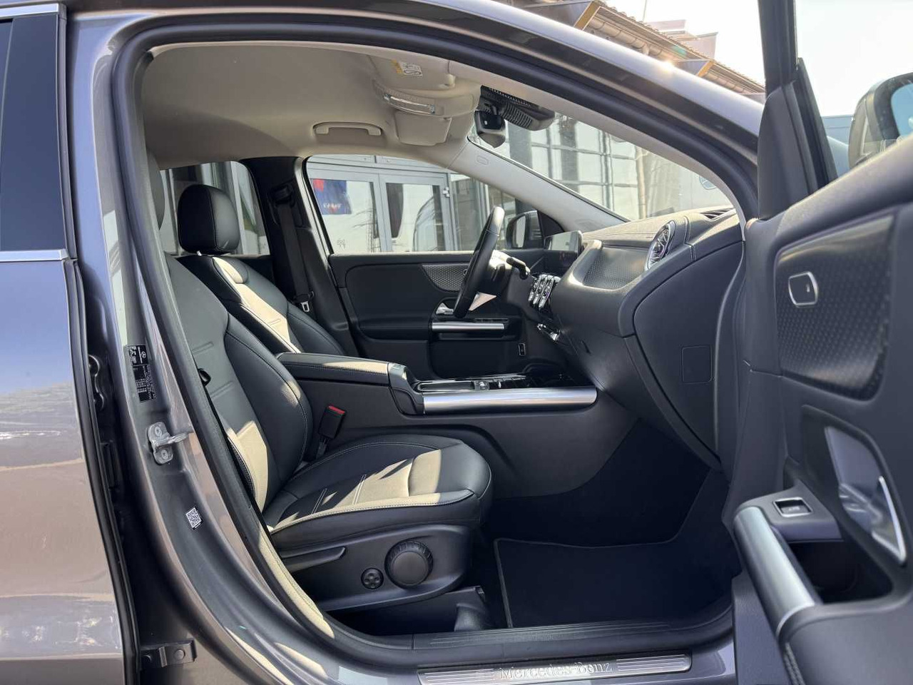 SUV Mercedes-Benz GLA 200d 4M Progressive+Distr+Ambiente+Offroad: foto 6