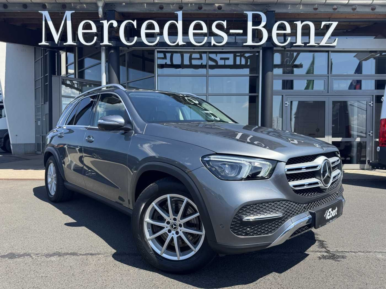 Mercedes-Benz GLE 350de 4M AMG+AHK+DistrPlus+HUD+360 - SUV: foto 1 Mercedes-Benz GLE 350de 4M AMG+AHK+DistrPlus+HUD+360 - SUV: foto 1