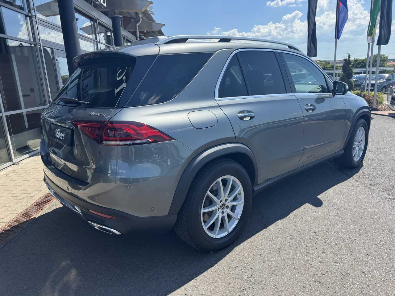 Mercedes-Benz GLE 350de 4M AMG+AHK+DistrPlus+HUD+360 - SUV: foto 4 Mercedes-Benz GLE 350de 4M AMG+AHK+DistrPlus+HUD+360 - SUV: foto 4