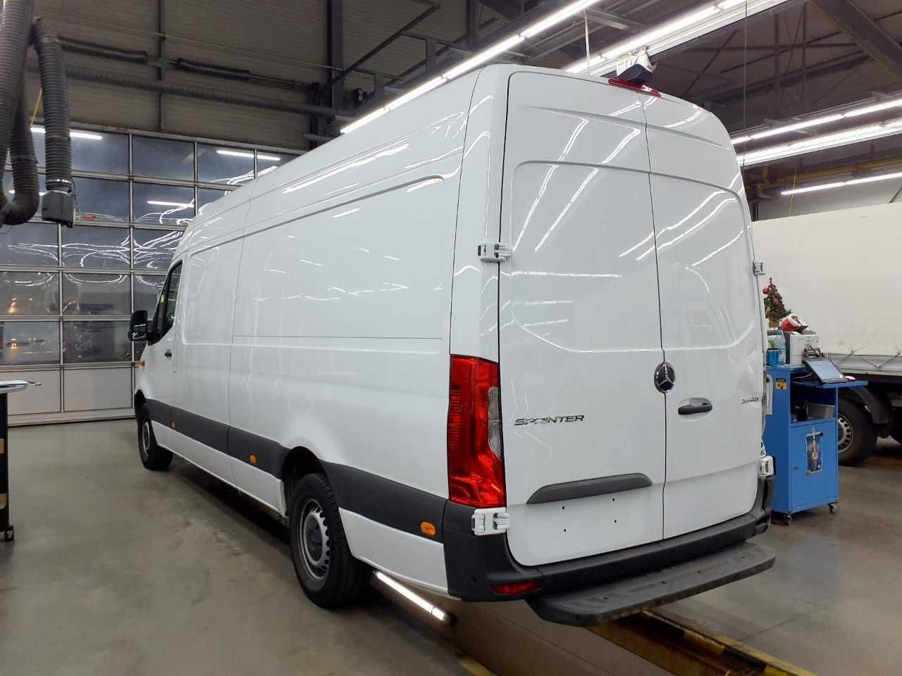 Mercedes-Benz Sprinter 315 CDI 4325 Klima 360 Schwing MBUX SHZ - Furgão: foto 2 Mercedes-Benz Sprinter 315 CDI 4325 Klima 360 Schwing MBUX SHZ - Furgão: foto 2