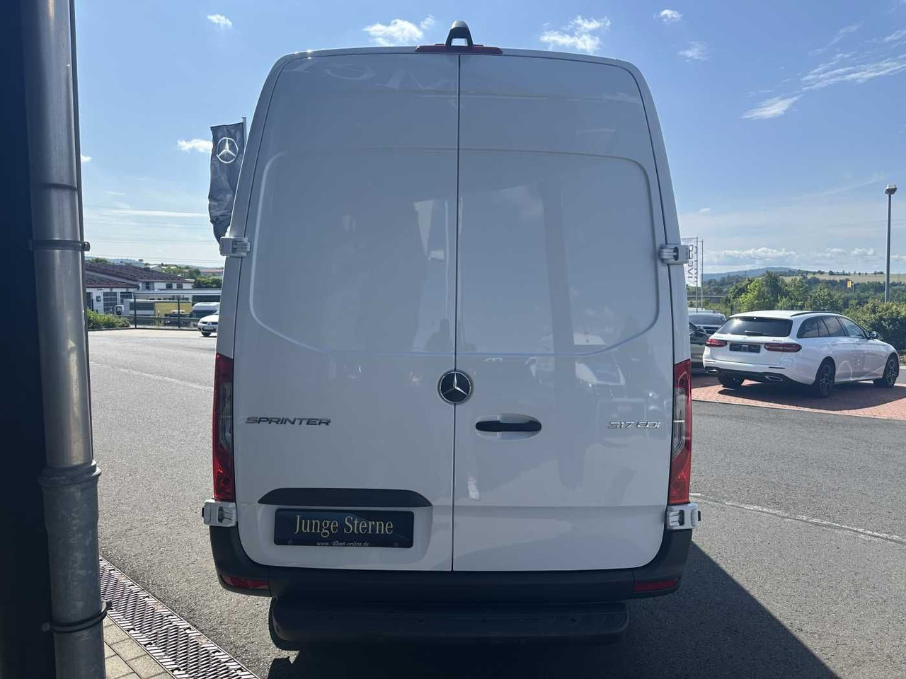 Mercedes-Benz Sprinter 317 CDI 3665 Klima 360 Schwing SHZ MBUX - Furgão: foto 5 Mercedes-Benz Sprinter 317 CDI 3665 Klima 360 Schwing SHZ MBUX - Furgão: foto 5
