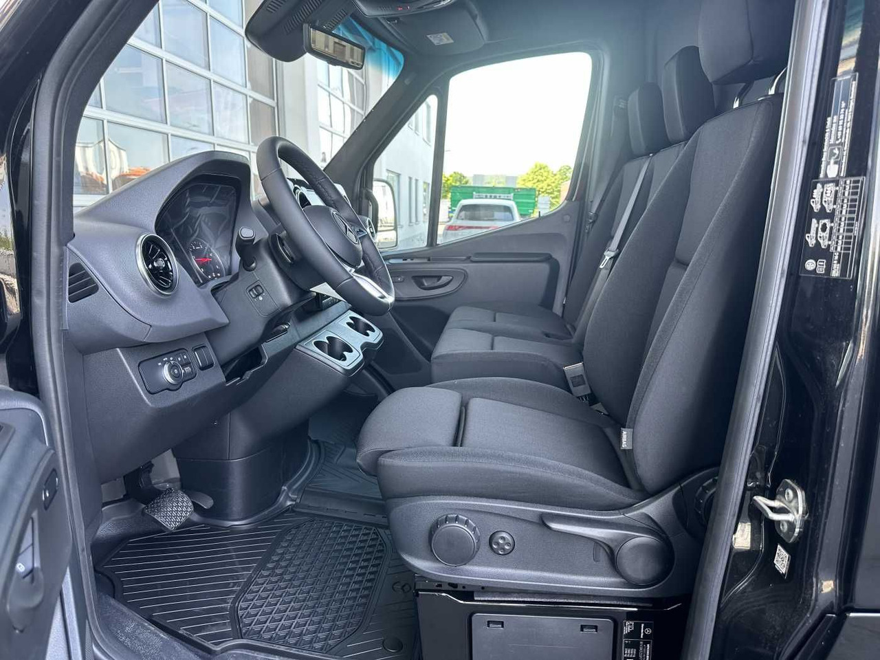 Furgão Mercedes-Benz Sprinter 319 CDI 4325 AHK DISTRONIC 360 Klima: foto 8