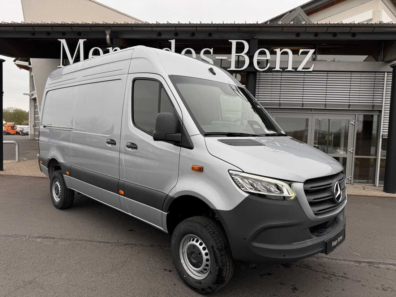Mercedes-Benz Sprinter 319 CDI 4x4 3665 Klima Standheiz AHK - Furgão: foto 1 Mercedes-Benz Sprinter 319 CDI 4x4 3665 Klima Standheiz AHK - Furgão: foto 1