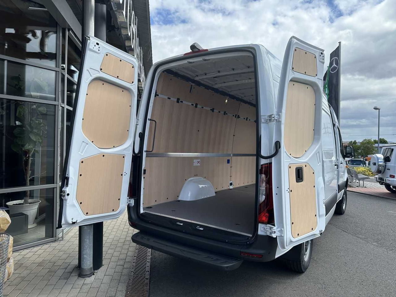 Furgão Mercedes-Benz Sprinter 319 CDI 4x4 4325 Kamera LED SHZ MBUX: foto 6