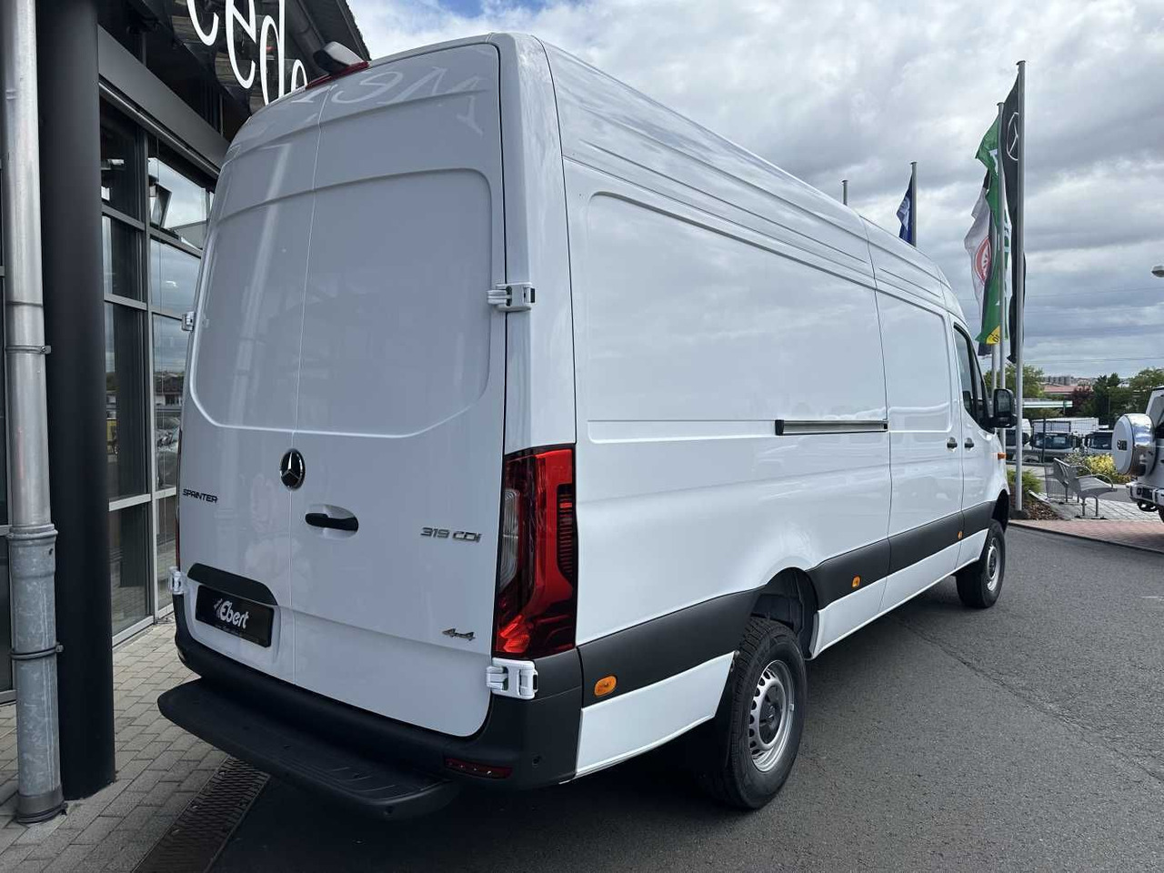 Mercedes-Benz Sprinter 319 CDI 4x4 4325 Kamera LED SHZ MBUX - Furgão: foto 4 Mercedes-Benz Sprinter 319 CDI 4x4 4325 Kamera LED SHZ MBUX - Furgão: foto 4