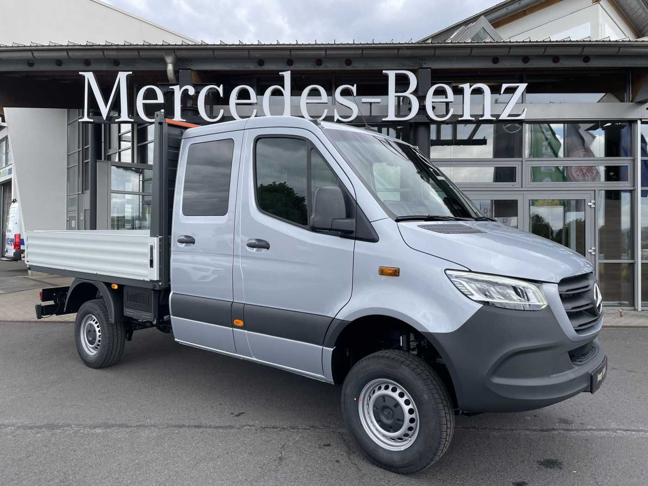 Mercedes-Benz Sprinter 319 CDI 4x4 DoKa Klima Stdheiz AHK LED - Furgão caixa aberta: foto 1 Mercedes-Benz Sprinter 319 CDI 4x4 DoKa Klima Stdheiz AHK LED - Furgão caixa aberta: foto 1