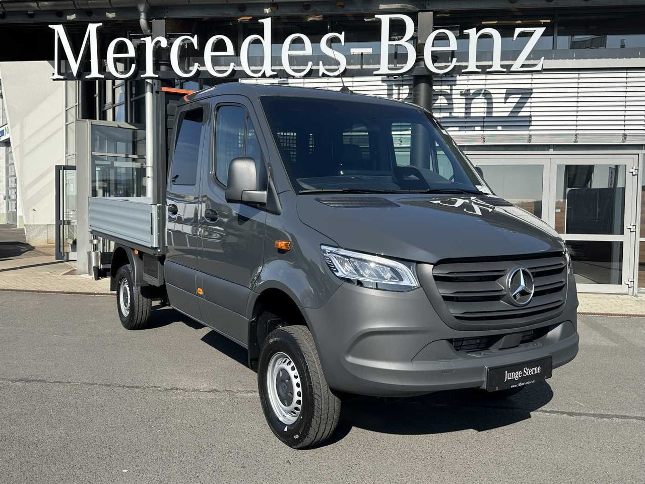 Mercedes-Benz Sprinter 319 CDI DoKa 3665 4x4 Klima AHK LED - Furgão caixa aberta, Carrinha cabine dupla: foto 1 Mercedes-Benz Sprinter 319 CDI DoKa 3665 4x4 Klima AHK LED - Furgão caixa aberta, Carrinha cabine dupla: foto 1