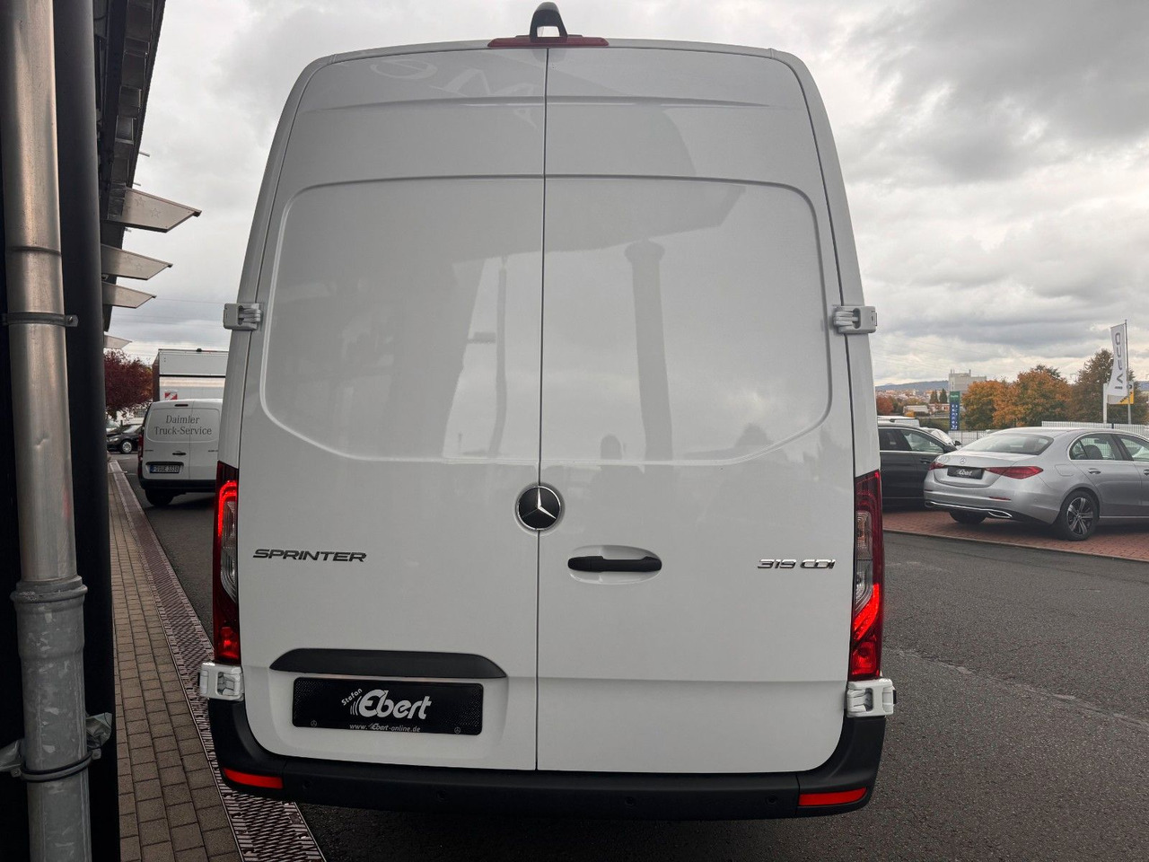 Mercedes-Benz Sprinter 319 CDI Extralang DISTRONIC Kamera LED - Furgão: foto 5 Mercedes-Benz Sprinter 319 CDI Extralang DISTRONIC Kamera LED - Furgão: foto 5