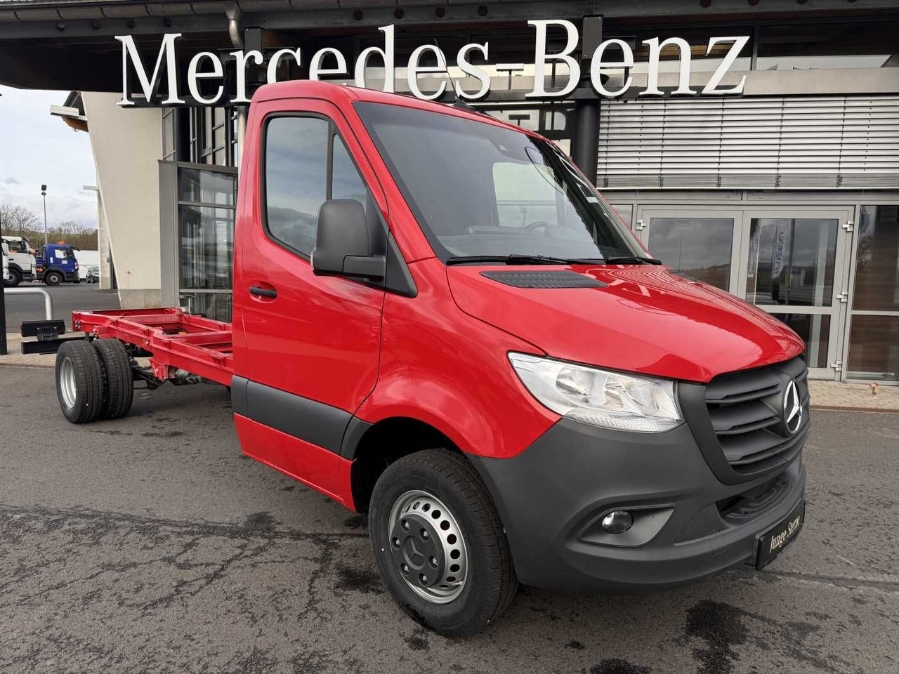 Mercedes-Benz Sprinter 517 CDI 4325 Fahrgestell AHK3,5 5.500kg - Caminhão chassi: foto 1 Mercedes-Benz Sprinter 517 CDI 4325 Fahrgestell AHK3,5 5.500kg - Caminhão chassi: foto 1
