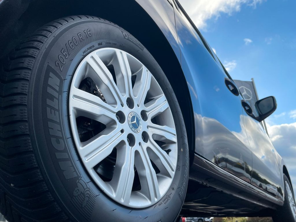 Automóvel Mercedes-Benz T 180 Power Plus Autom Kamera AHK LED MBUX: foto 7