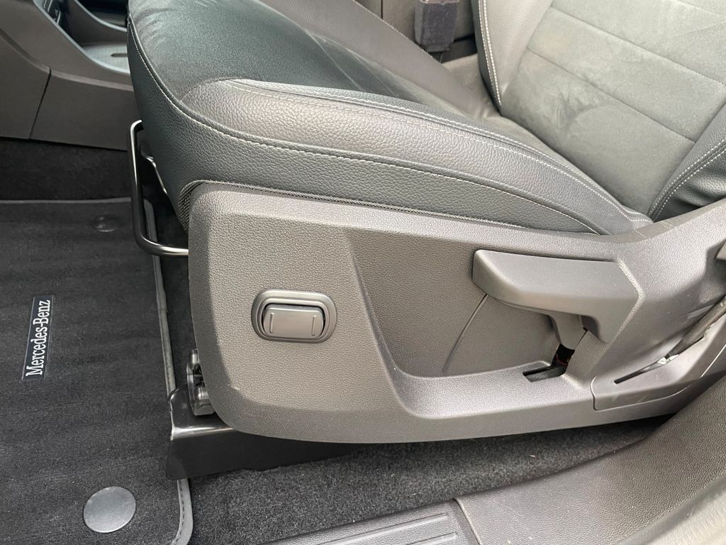 Automóvel Mercedes-Benz T 180 Power Plus Autom Kamera AHK LED MBUX: foto 13