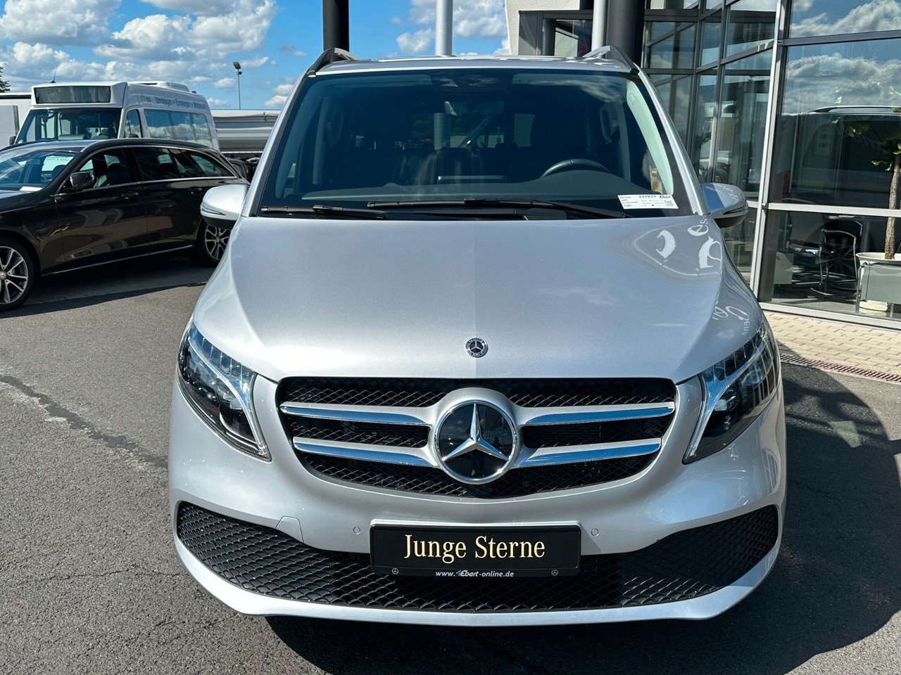 Mercedes-Benz V 250 EDITION 4MATIC Kompakt Liege-Paket AHK2,5t - Furgão de passageiros: foto 2 Mercedes-Benz V 250 EDITION 4MATIC Kompakt Liege-Paket AHK2,5t - Furgão de passageiros: foto 2