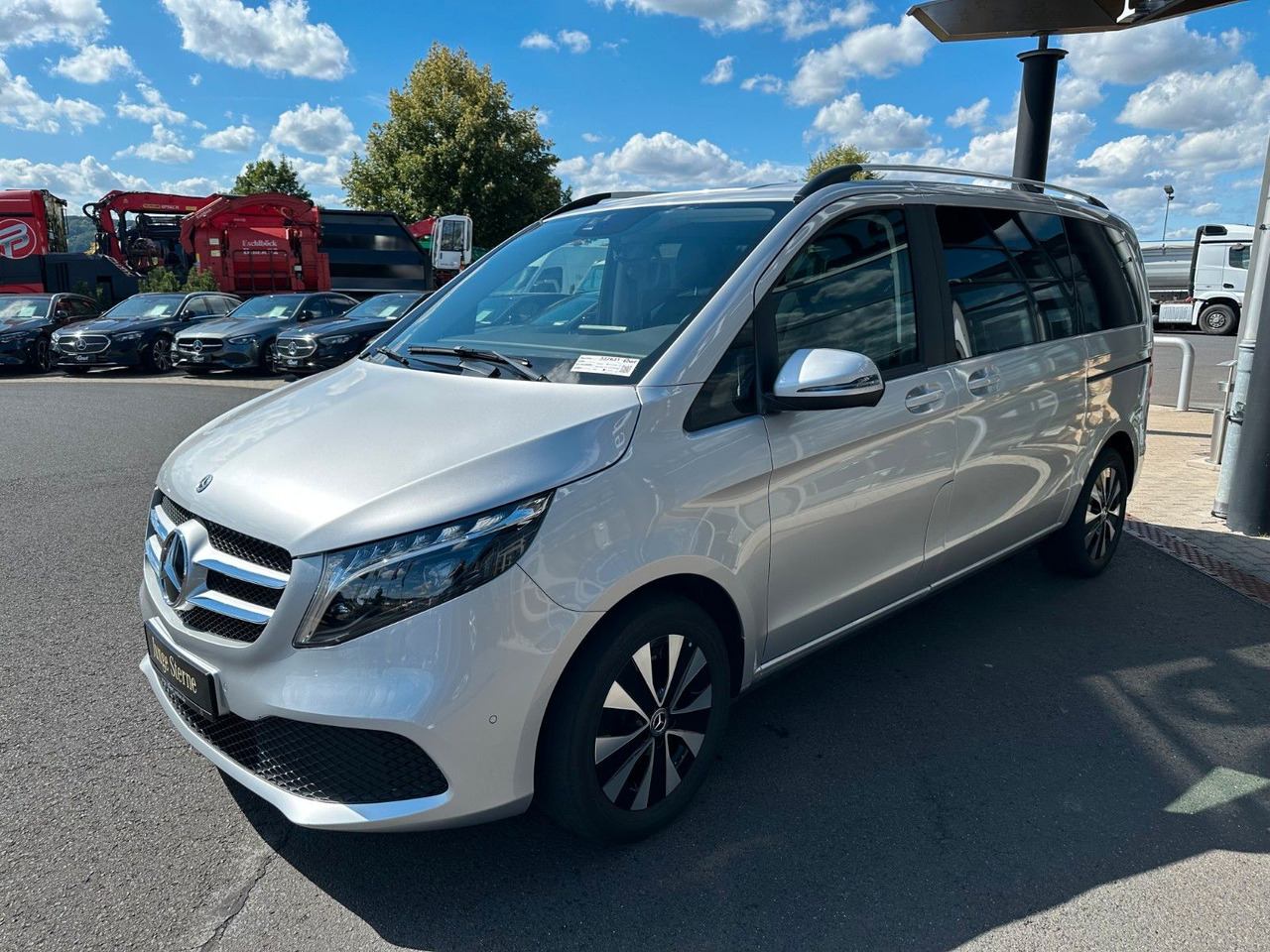 Mercedes-Benz V 250 EDITION 4MATIC Kompakt Liege-Paket AHK2,5t - Furgão de passageiros: foto 3 Mercedes-Benz V 250 EDITION 4MATIC Kompakt Liege-Paket AHK2,5t - Furgão de passageiros: foto 3