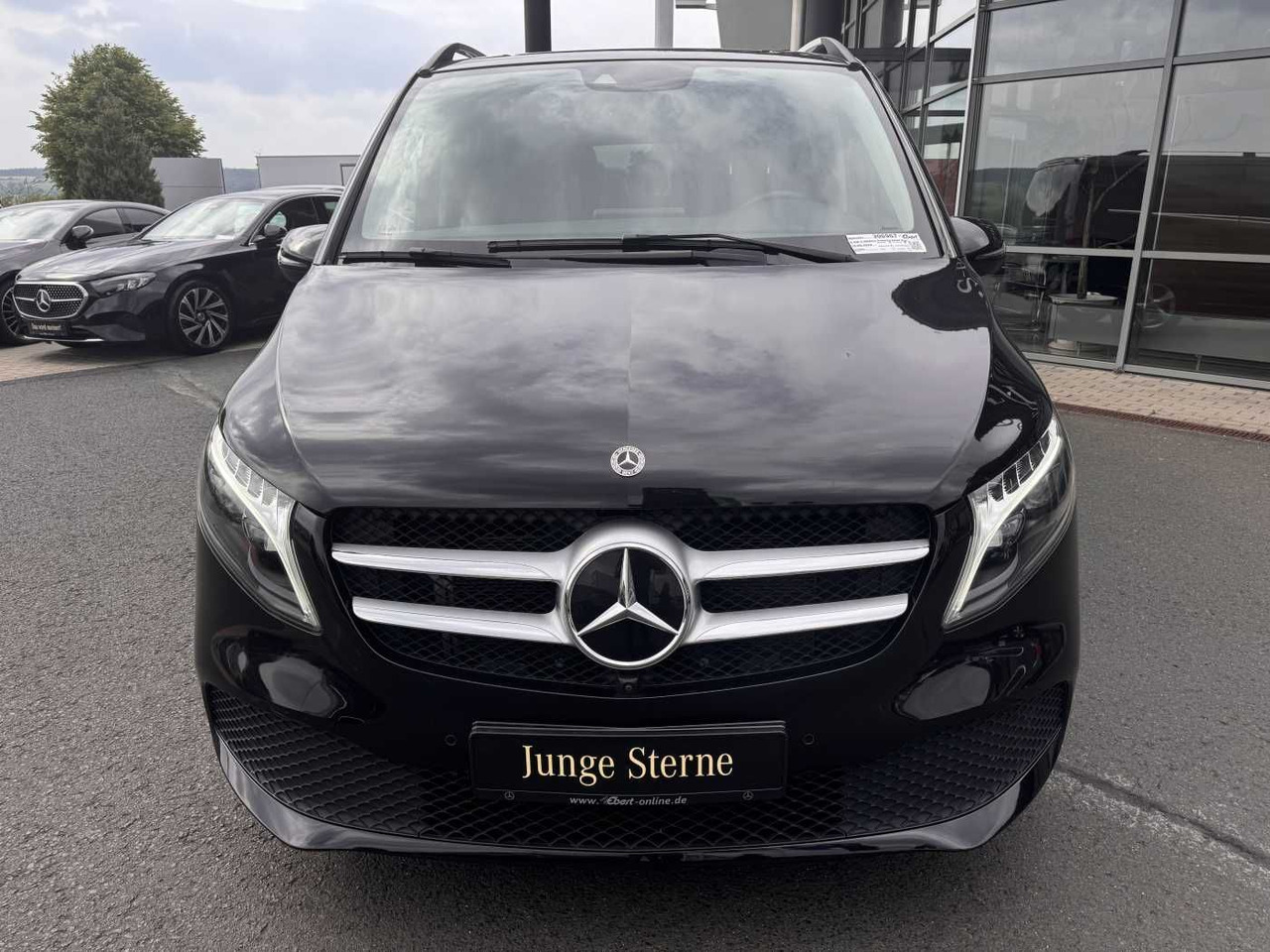 Mercedes-Benz V 300 d 4MATIC AVA 3430 AHK2,5 DISTRONIC 360 - Automóvel: foto 2 Mercedes-Benz V 300 d 4MATIC AVA 3430 AHK2,5 DISTRONIC 360 - Automóvel: foto 2