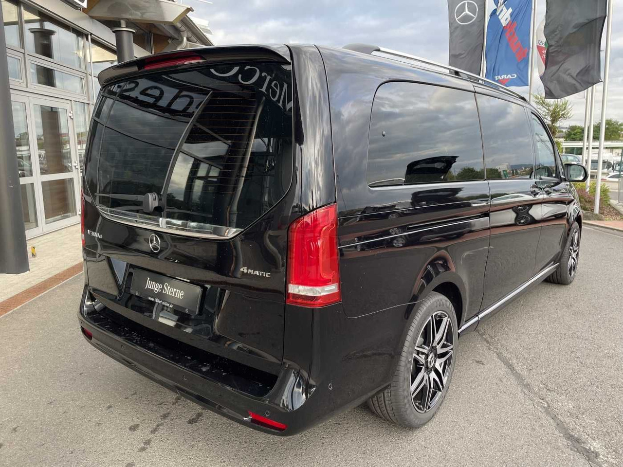 Mercedes-Benz V 300 d AVA 4MATIC AMG Kühlschrank AIRMATIC - Carro perua: foto 4 Mercedes-Benz V 300 d AVA 4MATIC AMG Kühlschrank AIRMATIC - Carro perua: foto 4