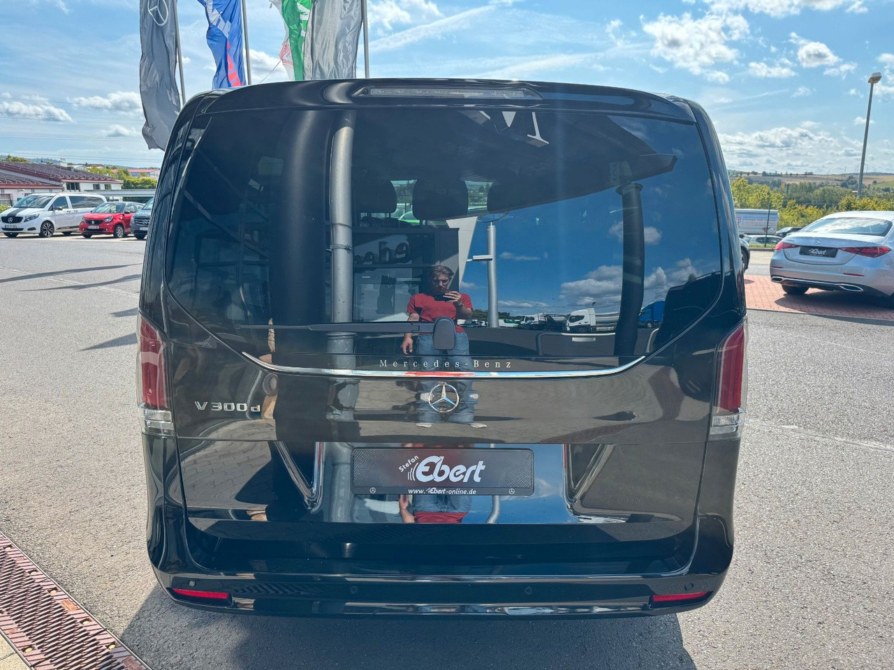 Mercedes-Benz V 300 d AVANTGARDE Extralang 360Kamera Standheiz - Furgão de passageiros: foto 4 Mercedes-Benz V 300 d AVANTGARDE Extralang 360Kamera Standheiz - Furgão de passageiros: foto 4