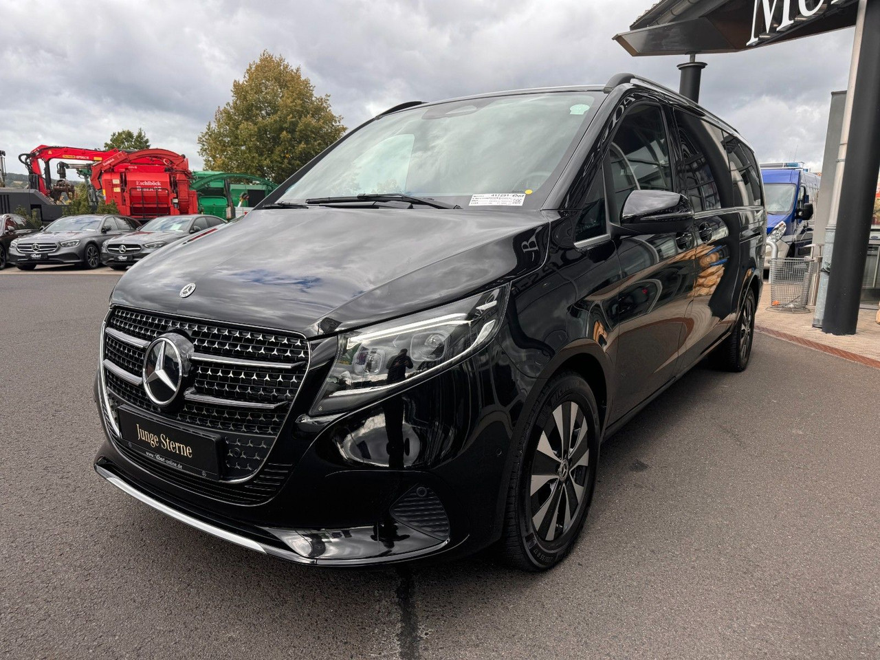 Mercedes-Benz V 300 d AVANTGARDE Extralang 360Kamera Standheiz - Furgão de passageiros: foto 3 Mercedes-Benz V 300 d AVANTGARDE Extralang 360Kamera Standheiz - Furgão de passageiros: foto 3
