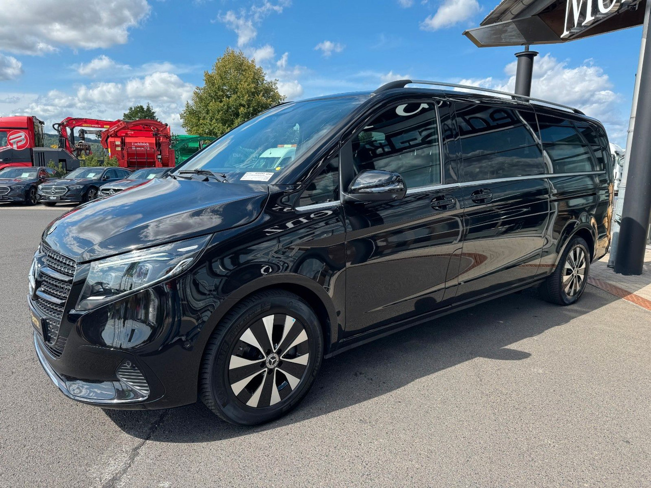 Mercedes-Benz V 300 d AVANTGARDE Extralang 360Kamera Standheiz - Furgão de passageiros: foto 2 Mercedes-Benz V 300 d AVANTGARDE Extralang 360Kamera Standheiz - Furgão de passageiros: foto 2