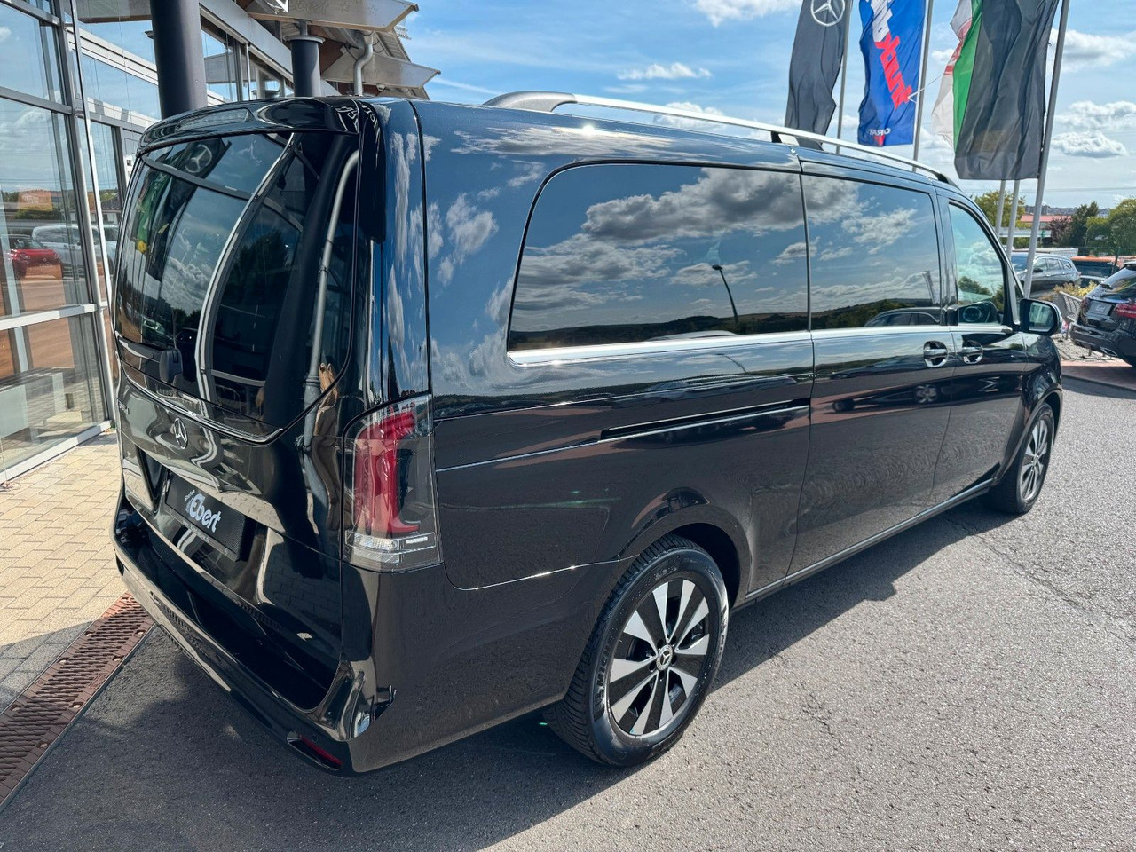 Mercedes-Benz V 300 d AVANTGARDE Extralang 360Kamera Standheiz - Furgão de passageiros: foto 5 Mercedes-Benz V 300 d AVANTGARDE Extralang 360Kamera Standheiz - Furgão de passageiros: foto 5