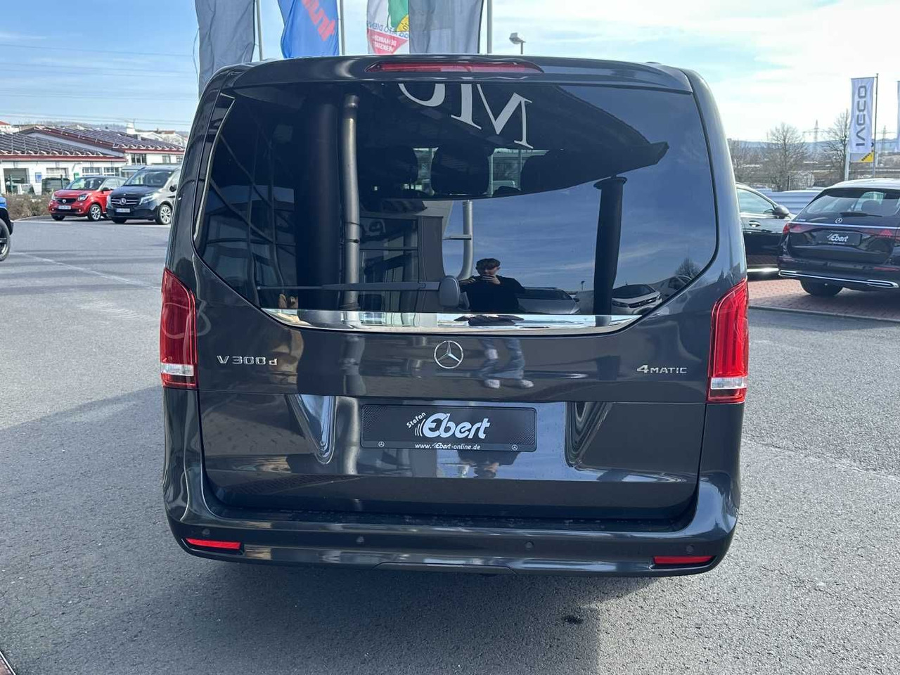 Mercedes-Benz V 300 d EDITION 4MATIC DISTRONIC AHK LED Kamera - Furgão de passageiros: foto 5 Mercedes-Benz V 300 d EDITION 4MATIC DISTRONIC AHK LED Kamera - Furgão de passageiros: foto 5