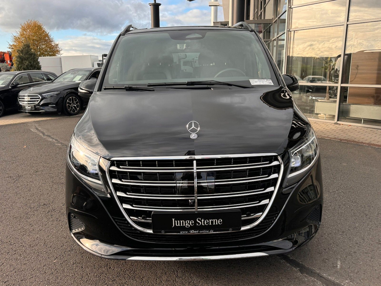 Mercedes-Benz V 300 d EXCLUSIVE AIRMATIC AHK2,5 Standheiz - Furgão de passageiros: foto 2 Mercedes-Benz V 300 d EXCLUSIVE AIRMATIC AHK2,5 Standheiz - Furgão de passageiros: foto 2