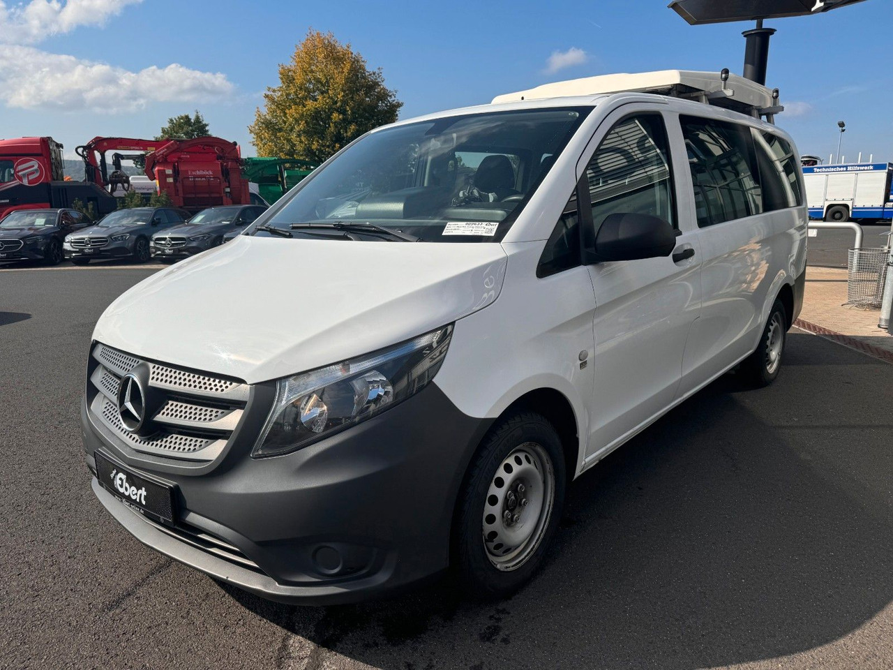 Mercedes-Benz Vito 111 CDI Tourer Begleitfahrzeug BF3+ / WVZ - Furgão compacto: foto 3 Mercedes-Benz Vito 111 CDI Tourer Begleitfahrzeug BF3+ / WVZ - Furgão compacto: foto 3