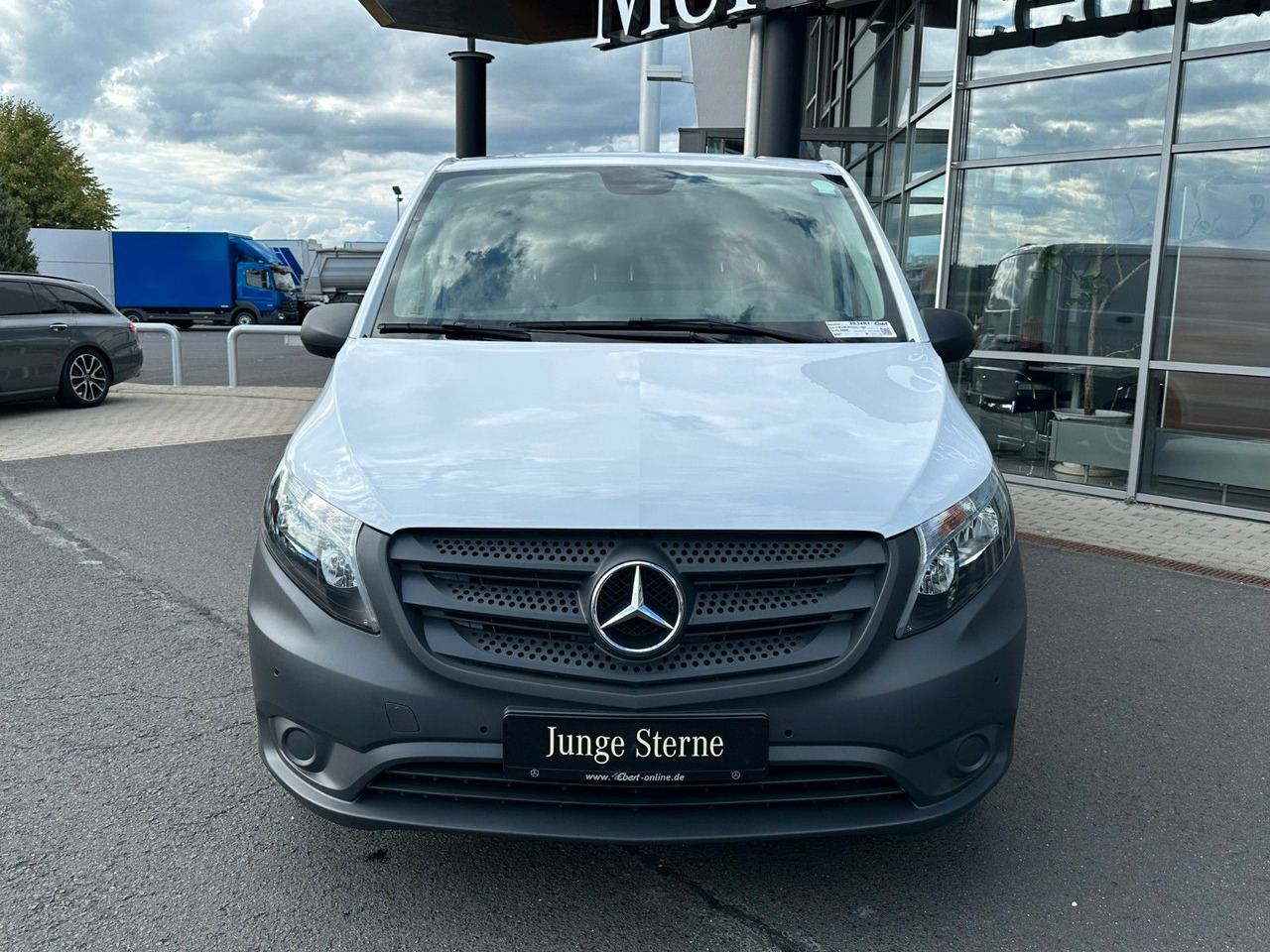 Mercedes-Benz Vito 116 CDI Klima Kamera Audio40 SHZ - Furgão compacto: foto 2 Mercedes-Benz Vito 116 CDI Klima Kamera Audio40 SHZ - Furgão compacto: foto 2