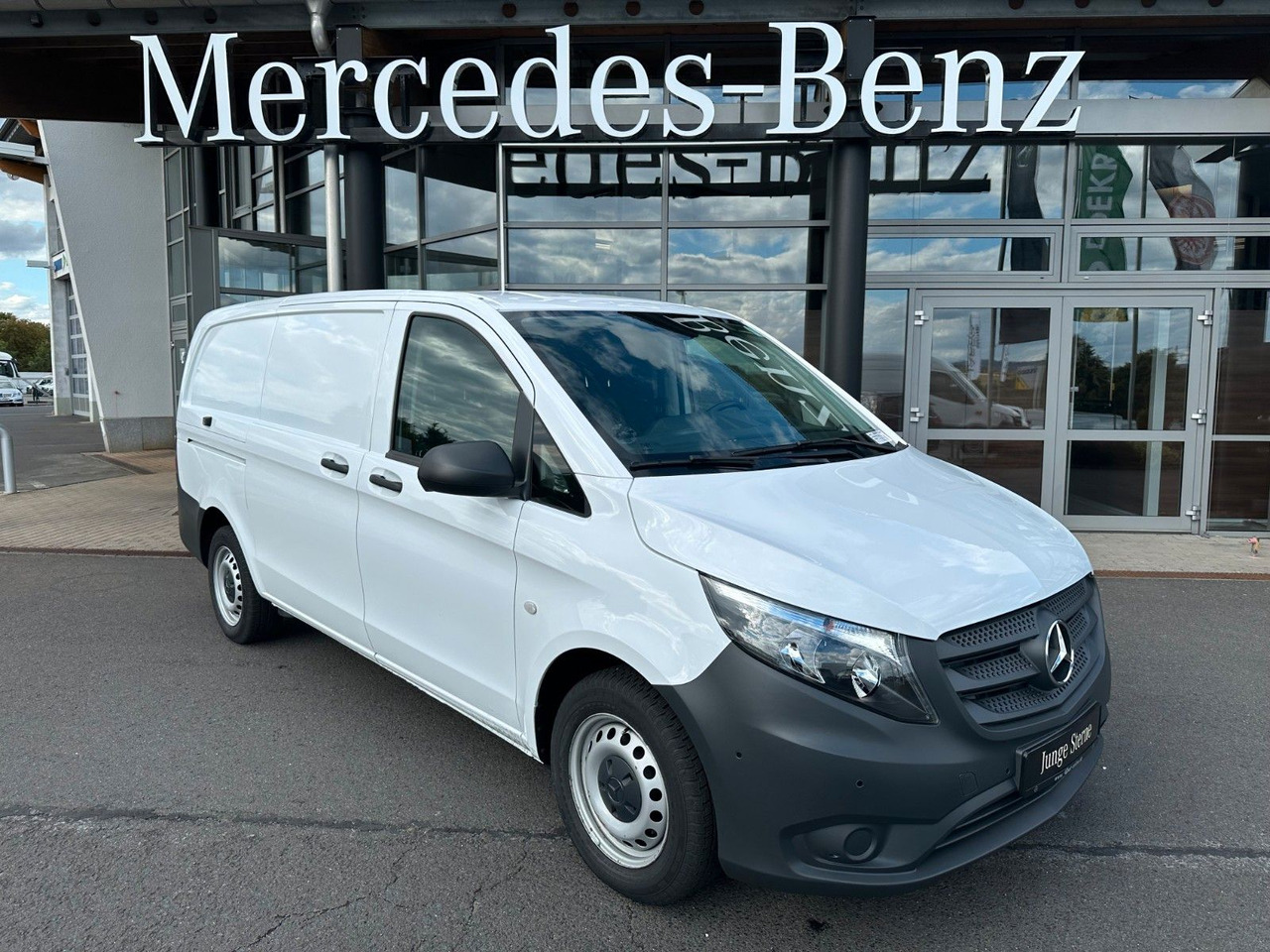 Mercedes-Benz Vito 116 CDI Klima Kamera Audio40 SHZ - Furgão compacto: foto 1 Mercedes-Benz Vito 116 CDI Klima Kamera Audio40 SHZ - Furgão compacto: foto 1