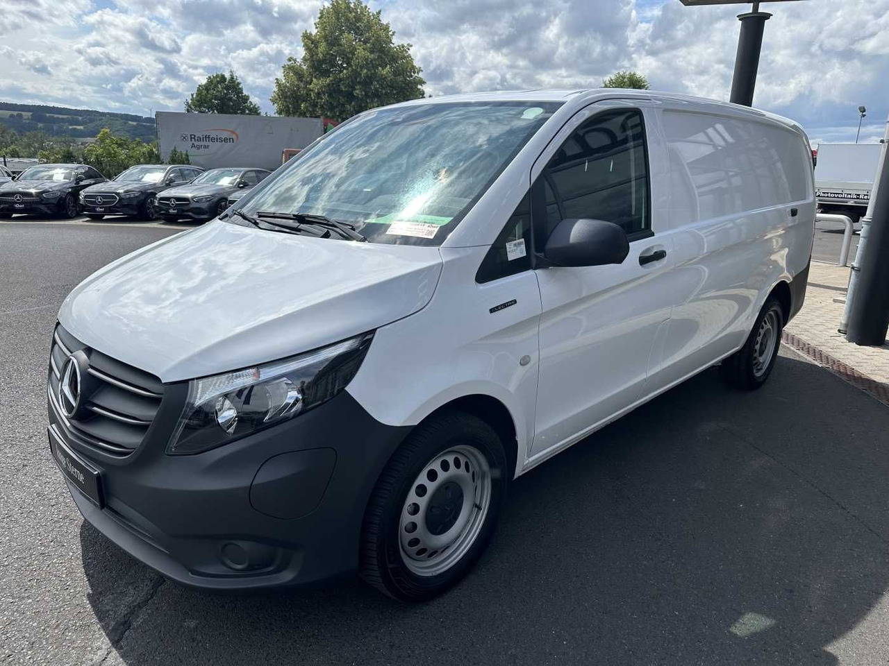 Mercedes-Benz eVito 112 Klima Kamera Navi SHZ Tempomat - Furgão compacto, Carrinha elétrica: foto 3 Mercedes-Benz eVito 112 Klima Kamera Navi SHZ Tempomat - Furgão compacto, Carrinha elétrica: foto 3