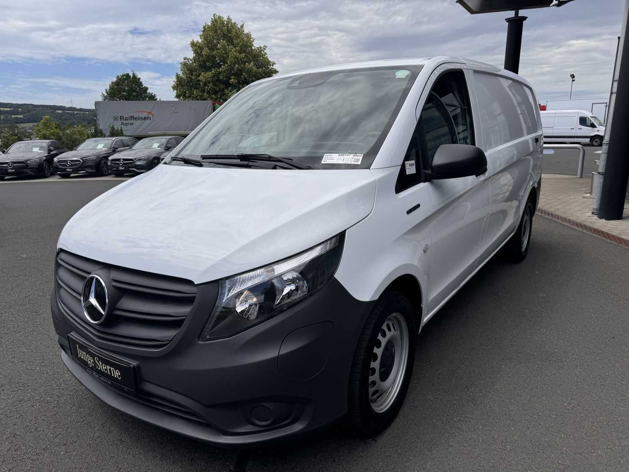 Mercedes-Benz eVito 112 Klima Kamera Navi SHZ Tempomat - Furgão compacto, Carrinha elétrica: foto 3 Mercedes-Benz eVito 112 Klima Kamera Navi SHZ Tempomat - Furgão compacto, Carrinha elétrica: foto 3