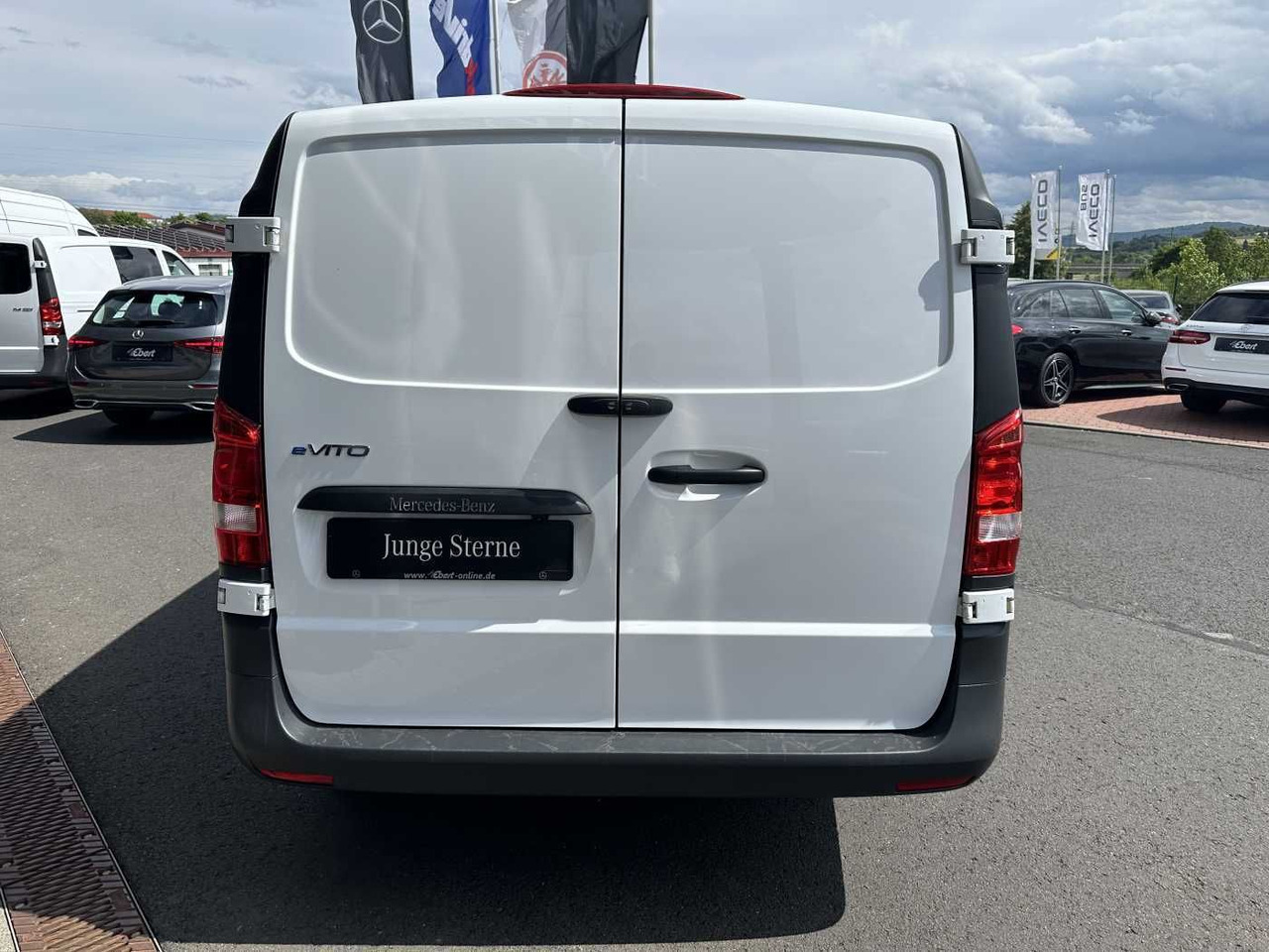 Mercedes-Benz eVito 112 Klima Kamera Navi SHZ Tempomat - Furgão compacto, Carrinha elétrica: foto 5 Mercedes-Benz eVito 112 Klima Kamera Navi SHZ Tempomat - Furgão compacto, Carrinha elétrica: foto 5