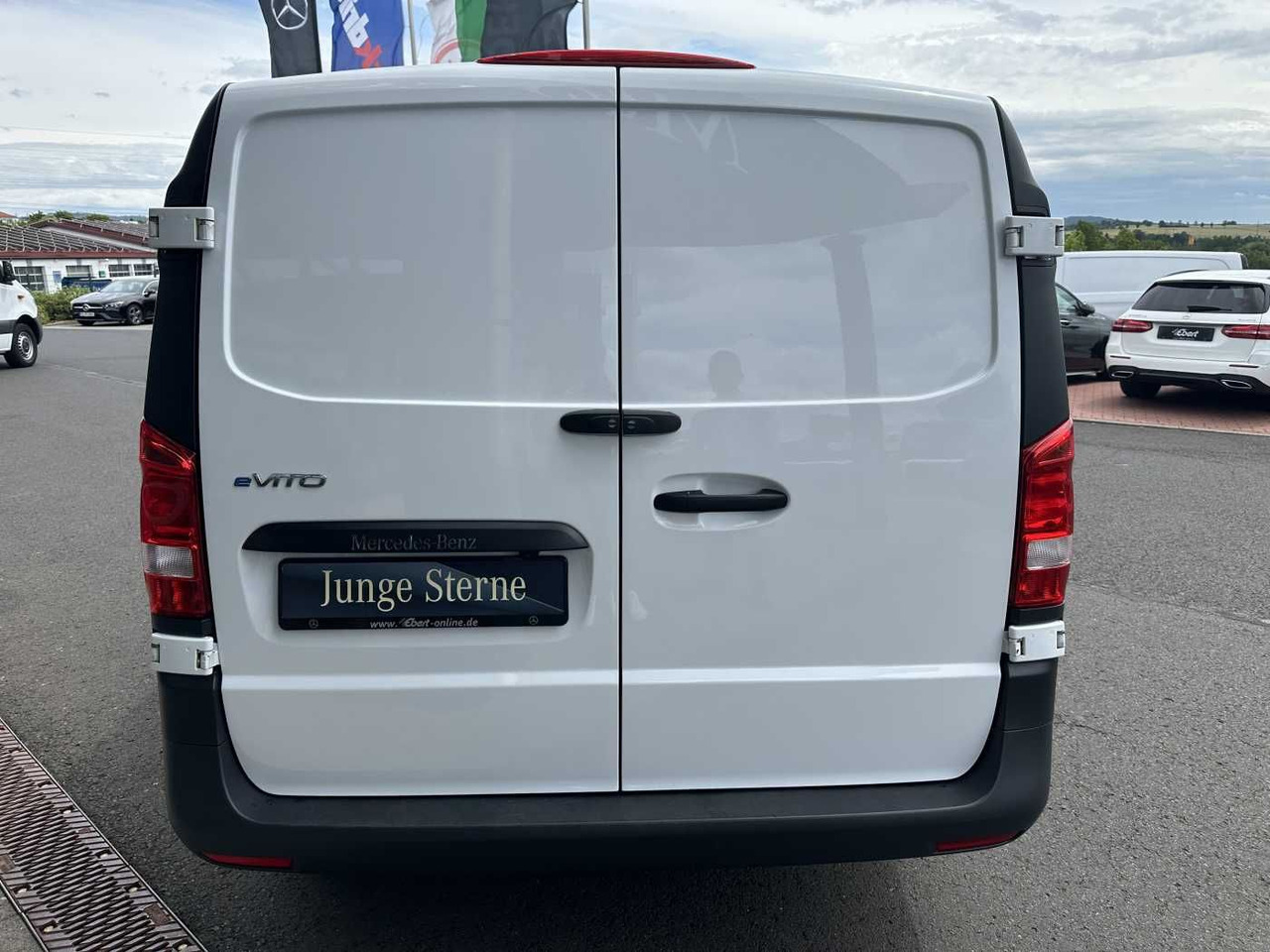 Mercedes-Benz eVito 112 Klima Kamera Navi SHZ Tempomat - Furgão compacto, Carrinha elétrica: foto 5 Mercedes-Benz eVito 112 Klima Kamera Navi SHZ Tempomat - Furgão compacto, Carrinha elétrica: foto 5