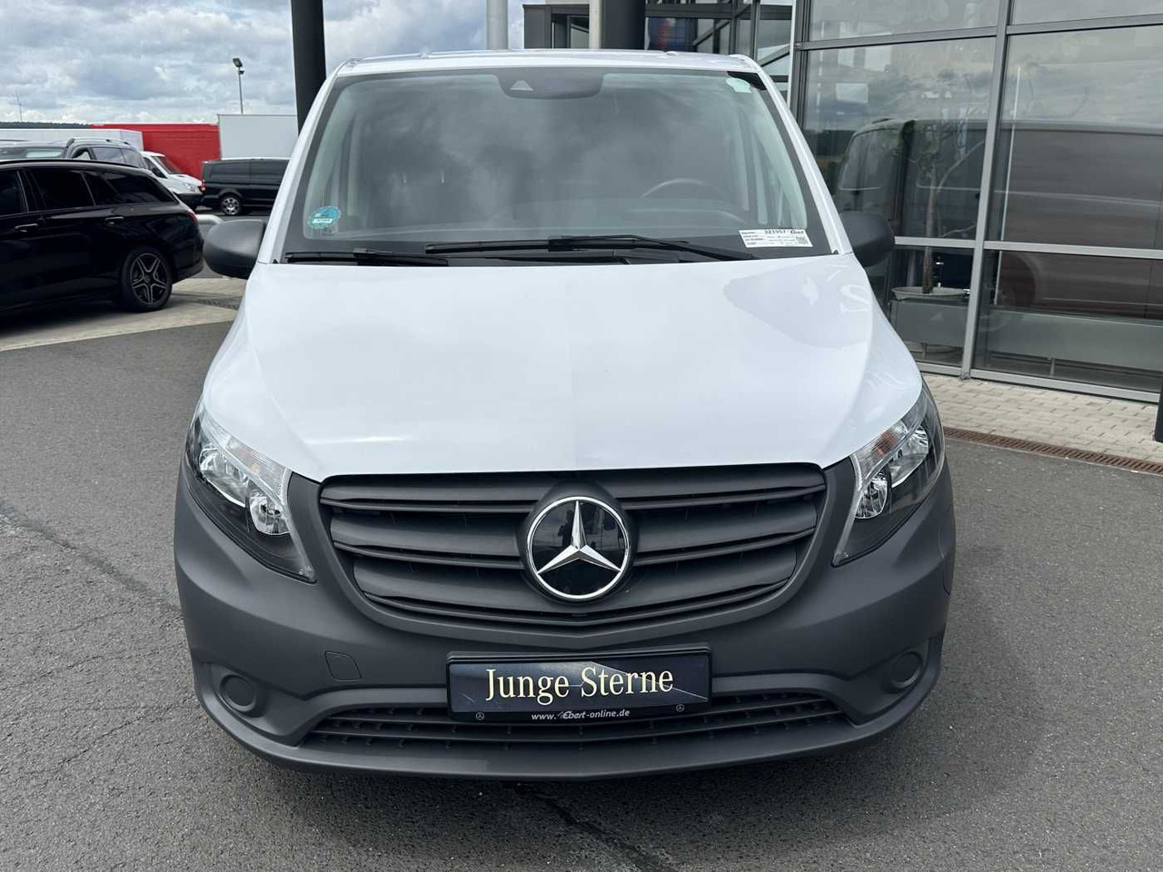 Mercedes-Benz eVito 112 Klima Kamera Navi SHZ Tempomat - Furgão compacto, Carrinha elétrica: foto 2 Mercedes-Benz eVito 112 Klima Kamera Navi SHZ Tempomat - Furgão compacto, Carrinha elétrica: foto 2