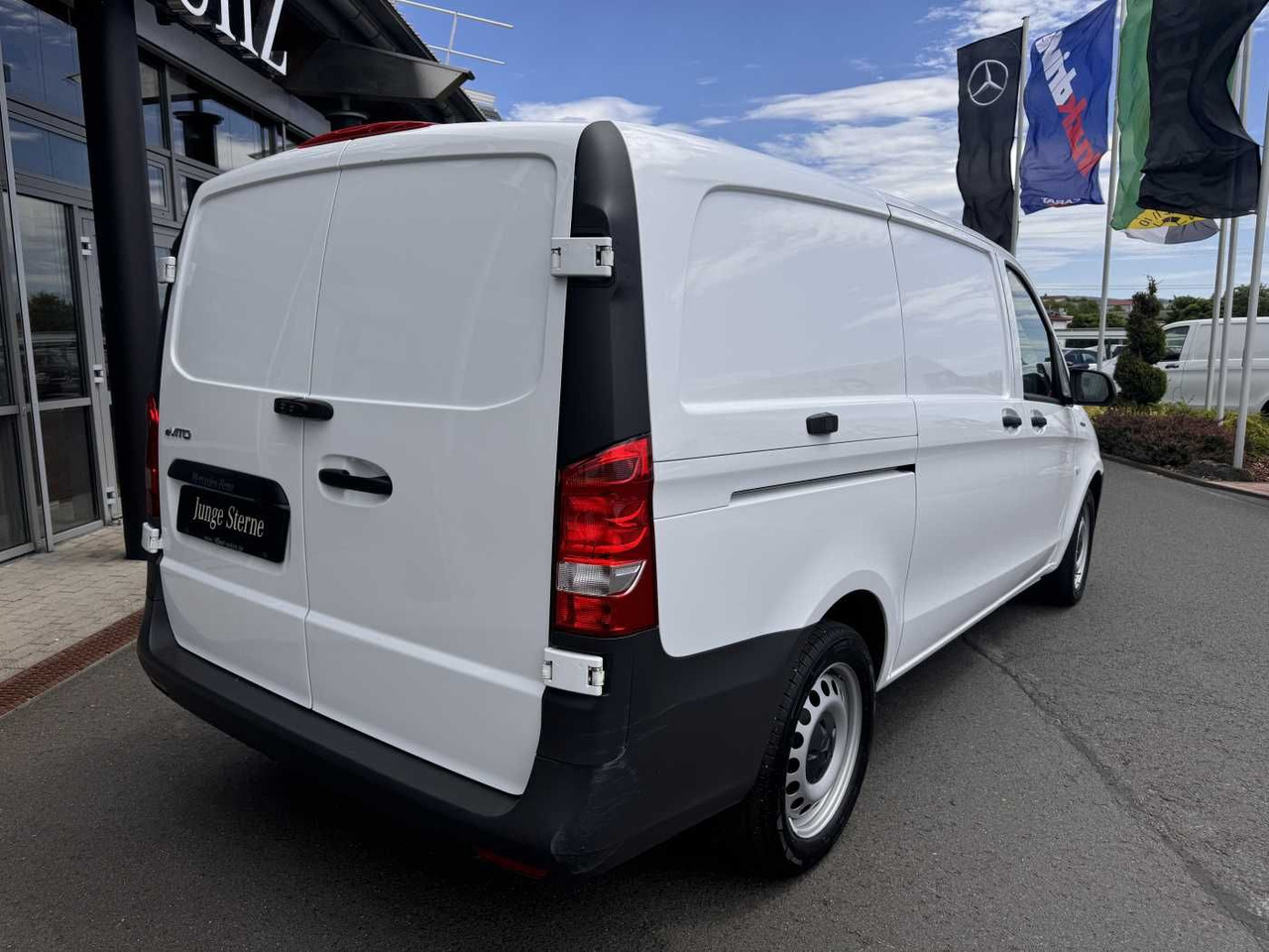 Mercedes-Benz eVito 112 Klima Kamera Navi SHZ Tempomat - Furgão compacto, Carrinha elétrica: foto 4 Mercedes-Benz eVito 112 Klima Kamera Navi SHZ Tempomat - Furgão compacto, Carrinha elétrica: foto 4