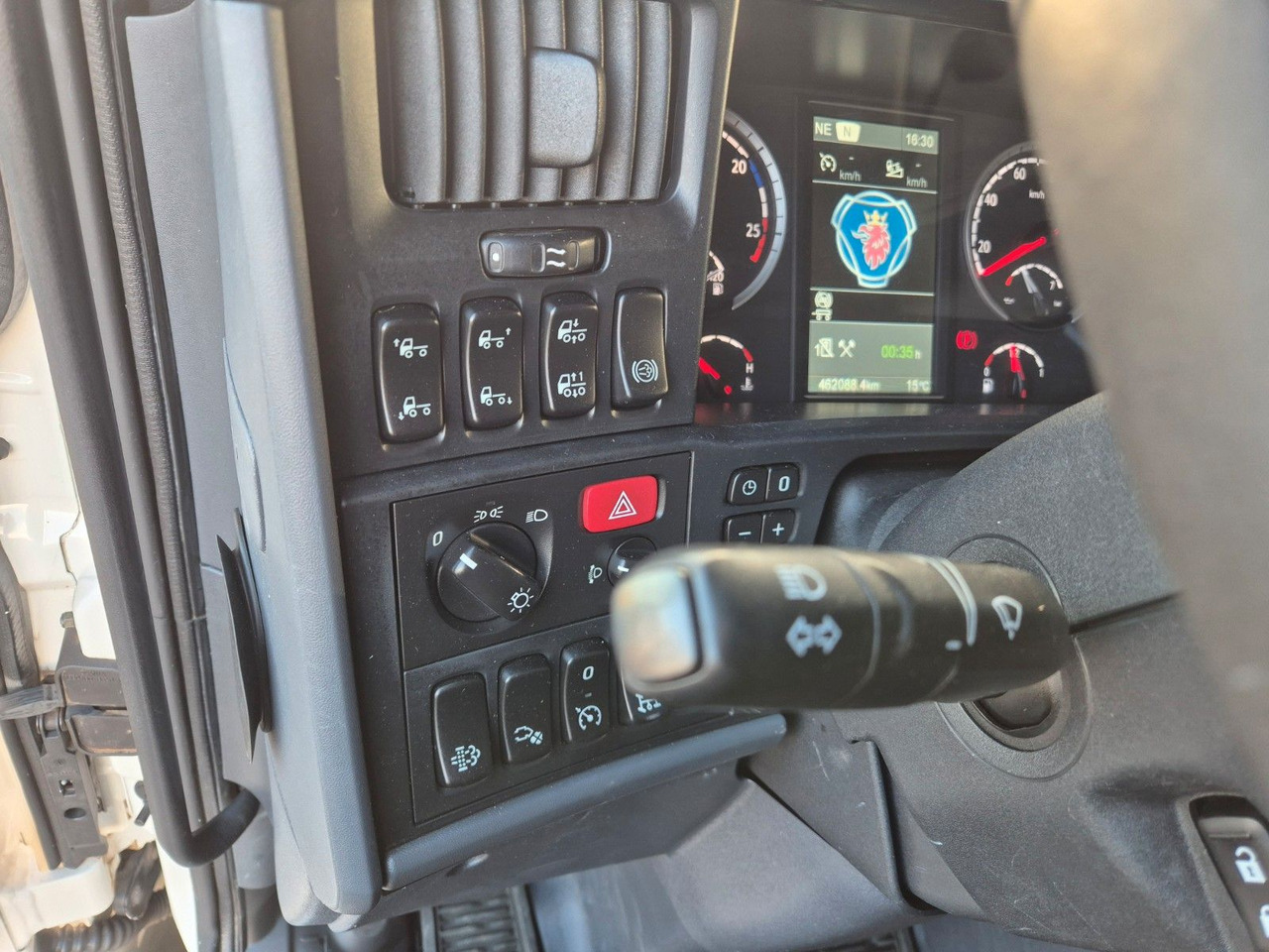 Caminhão basculante, Caminhão grua Scania G490 LB6x2*4HNB Palfinger PK 18002-EH D Funk AHK: foto 29 Caminhão basculante, Caminhão grua Scania G490 LB6x2*4HNB Palfinger PK 18002-EH D Funk AHK: foto 29