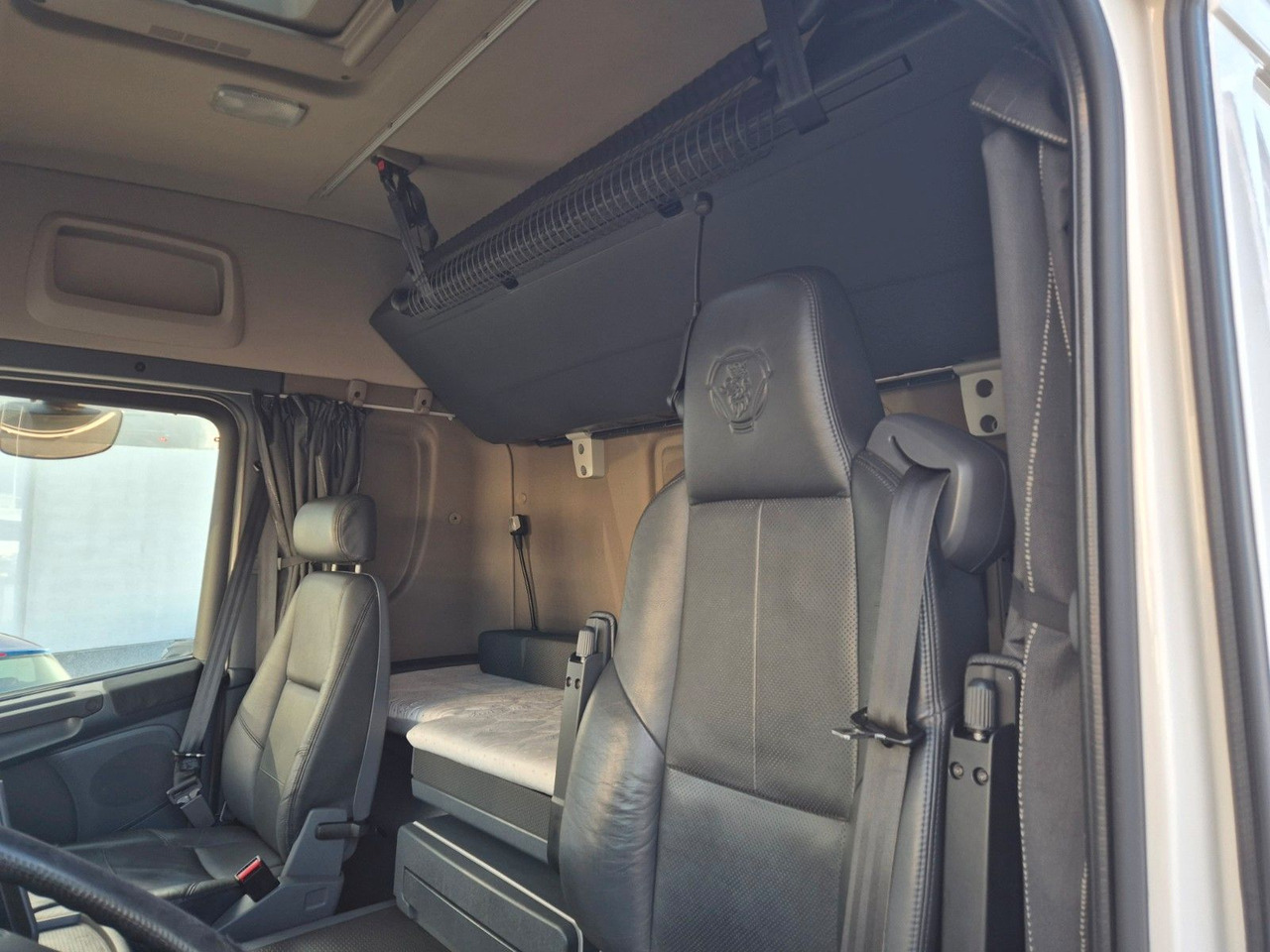 Caminhão basculante, Caminhão grua Scania G490 LB6x2*4HNB Palfinger PK 18002-EH D Funk AHK: foto 25 Caminhão basculante, Caminhão grua Scania G490 LB6x2*4HNB Palfinger PK 18002-EH D Funk AHK: foto 25