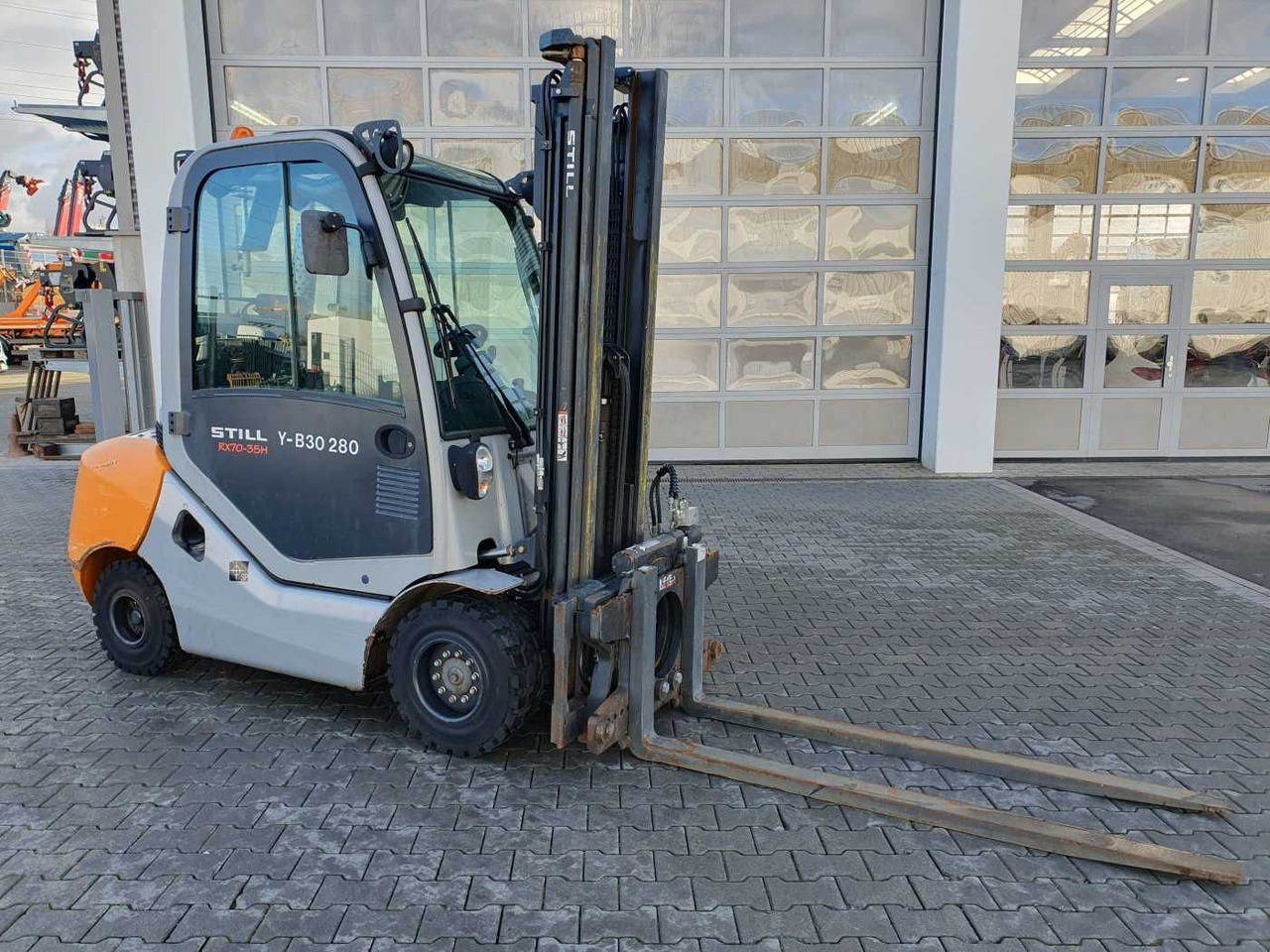 Still RX70-35 / Duplex: 3.50m / nur 1.065h / Drehgerät - Empilhadeira a diesel: foto 2 Still RX70-35 / Duplex: 3.50m / nur 1.065h / Drehgerät - Empilhadeira a diesel: foto 2
