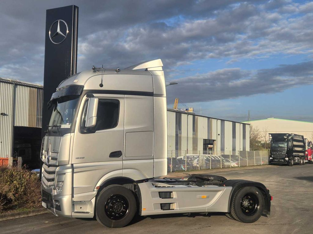 Mercedes-Benz Actros 1851 LS Öl-Retarder HPEB BigSpace PPC - Tractor: foto 3 Mercedes-Benz Actros 1851 LS Öl-Retarder HPEB BigSpace PPC - Tractor: foto 3