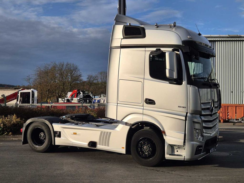 Mercedes-Benz Actros 1851 LS Öl-Retarder HPEB BigSpace PPC - Tractor: foto 4 Mercedes-Benz Actros 1851 LS Öl-Retarder HPEB BigSpace PPC - Tractor: foto 4