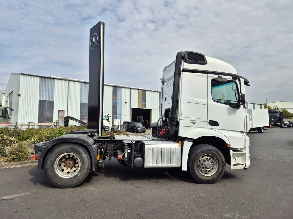 Mercedes-Benz Arocs 1845 LS 4x4 HAD Retarder Hydraulik Navi Mercedes-Benz Arocs 1845 LS 4x4 HAD Retarder Hydraulik Navi - Tractor: foto 5 Mercedes-Benz Arocs 1845 LS 4x4 HAD Retarder Hydraulik Navi Mercedes-Benz Arocs 1845 LS 4x4 HAD Retarder Hydraulik Navi - Tractor: foto 5