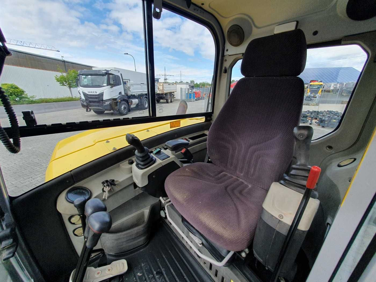 Mini escavadeira Wacker 8003 / MS08 / nur 4.035h / 2014 / Löffelpaket: foto 11