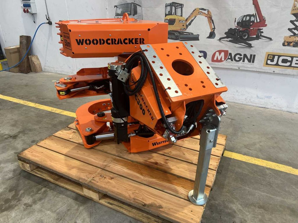 Westtech Woodcracker C300 Fällgreifer / Tiltator Westtech Woodcracker C300 Fällgreifer / Tiltator - Cabeçote direcional: foto 5 Westtech Woodcracker C300 Fällgreifer / Tiltator Westtech Woodcracker C300 Fällgreifer / Tiltator - Cabeçote direcional: foto 5