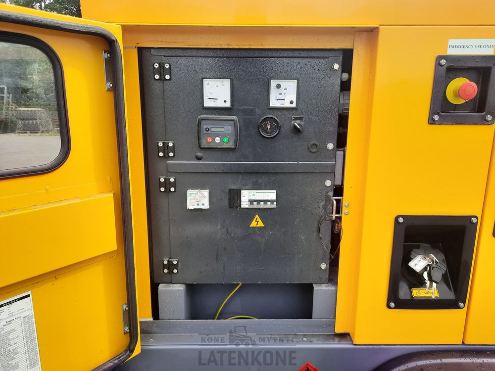 Gerador elétrico Atlas Copco QES 30 50 Hz Generaattori vetovarustuksella ID 4349: foto 14