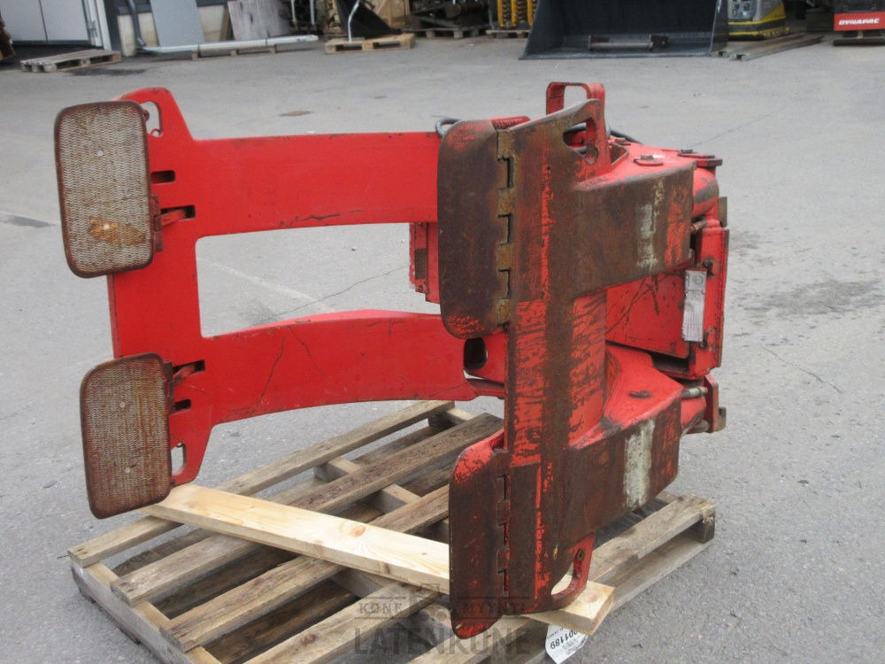 Auramo RA-250N Trukin rullapihti - Grampo de Máquina de construção: foto 3 Auramo RA-250N Trukin rullapihti - Grampo de Máquina de construção: foto 3